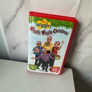 THE WIGGLES - WIGGLY WIGGLY CHRISTMAS VHS TAPE